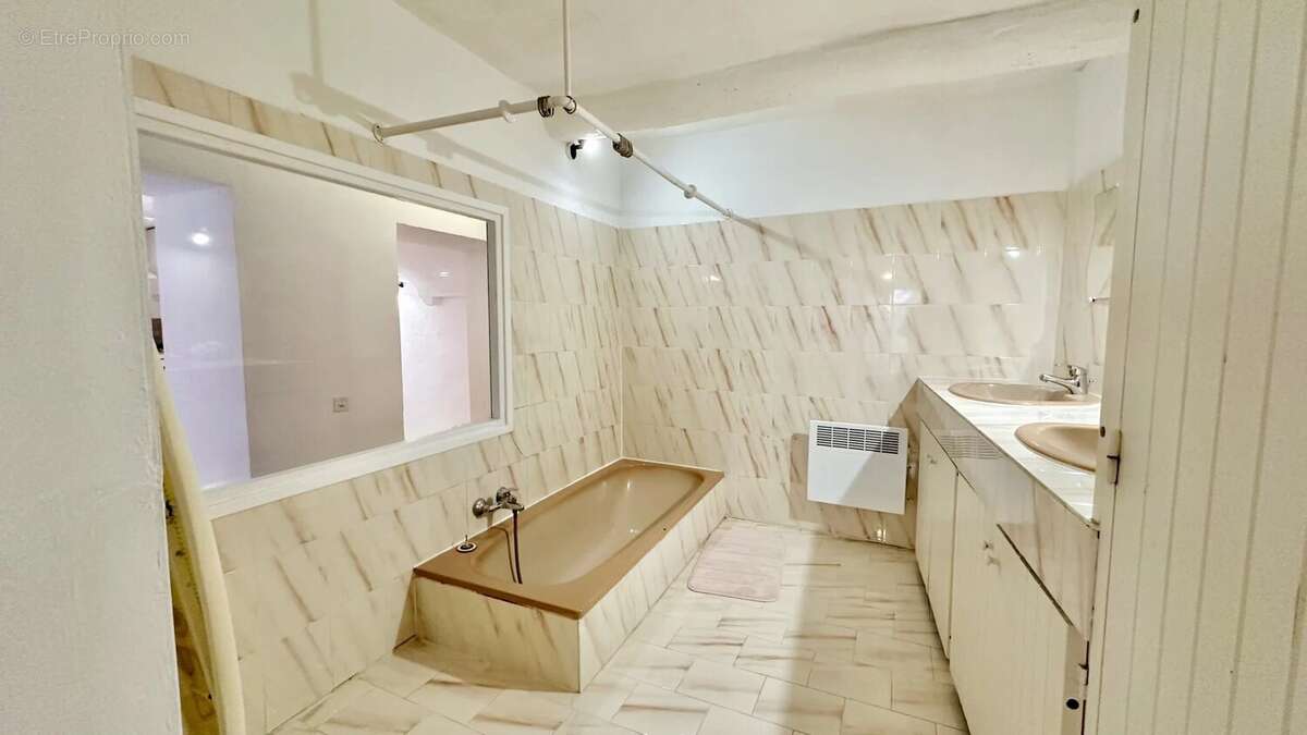 Appartement à CAGNES-SUR-MER