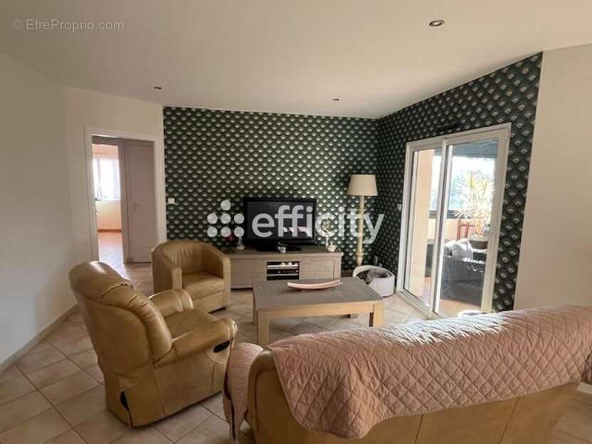 Maison à LE GIROUARD