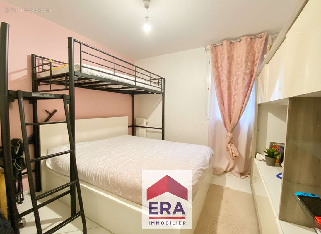 Appartement à SARTROUVILLE