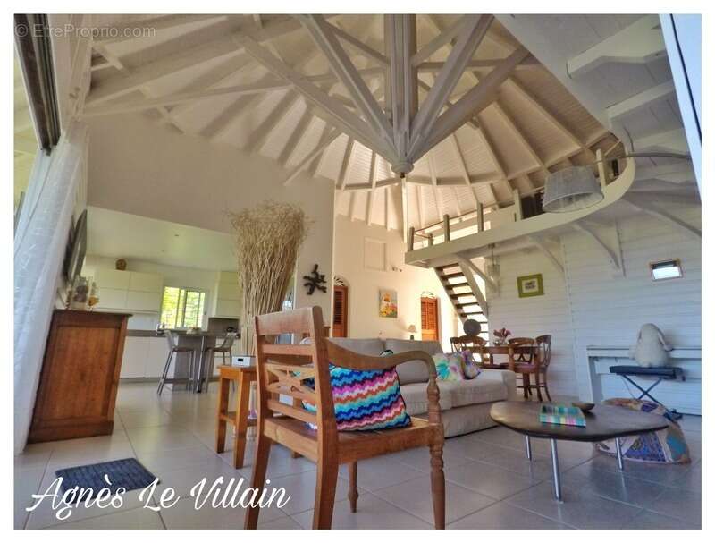 Maison à SAINTE-ROSE