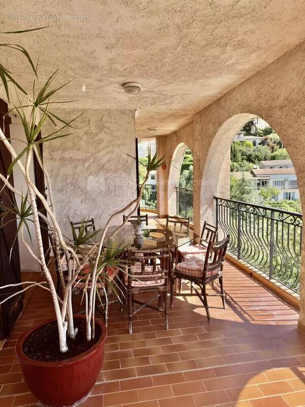 Èze – appartement 4 pieces avec loggia - photo 2