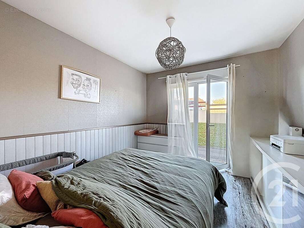 Appartement à SAINT-PARRES-AUX-TERTRES