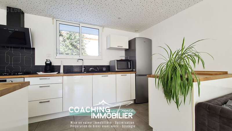 Maison rénovée mitoyenne sur 2 niveaux - photo 4