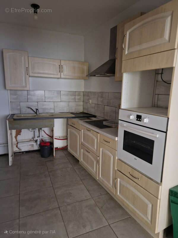 Maison à CUXAC-D&#039;AUDE