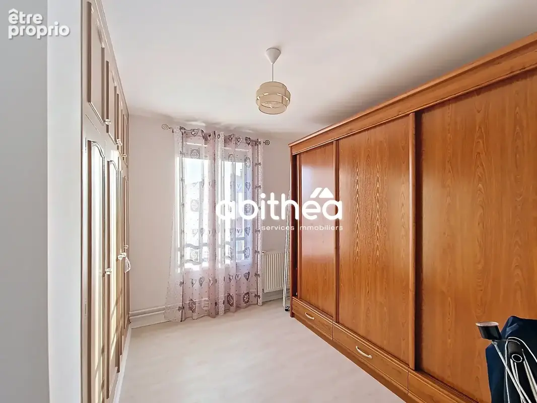 Jolie maison familiale rénovée 93m2 - 3 chambres - jardin - garage - vue donjon - 280m2 de parcelle - photo 12