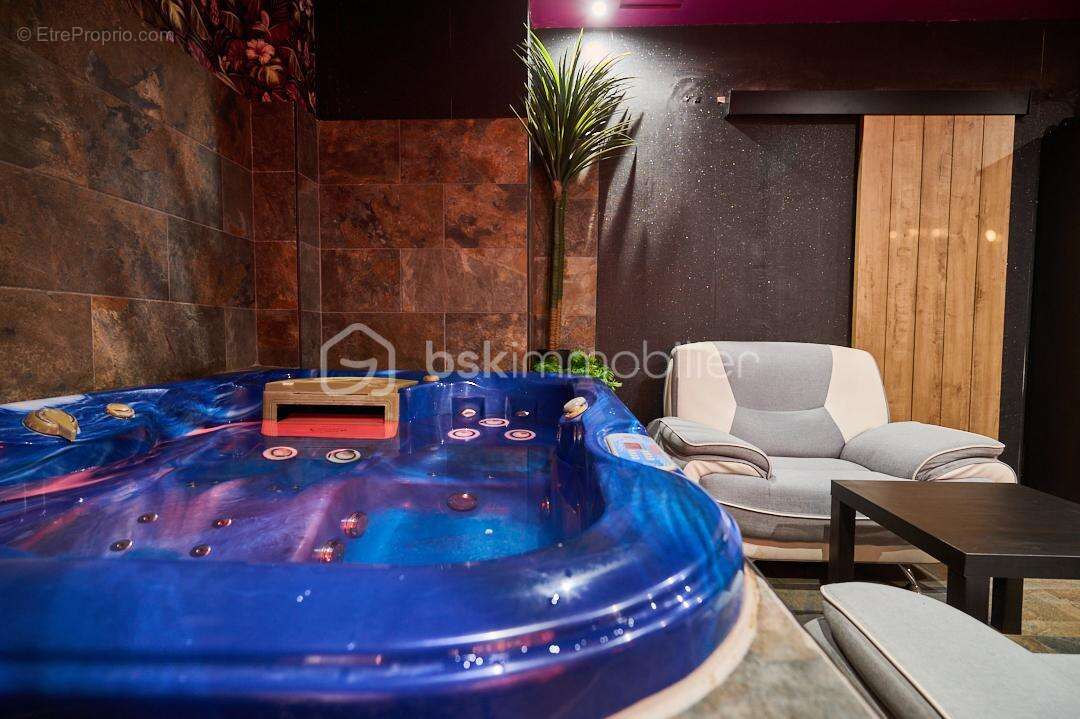 Commerce à LA VALETTE-DU-VAR