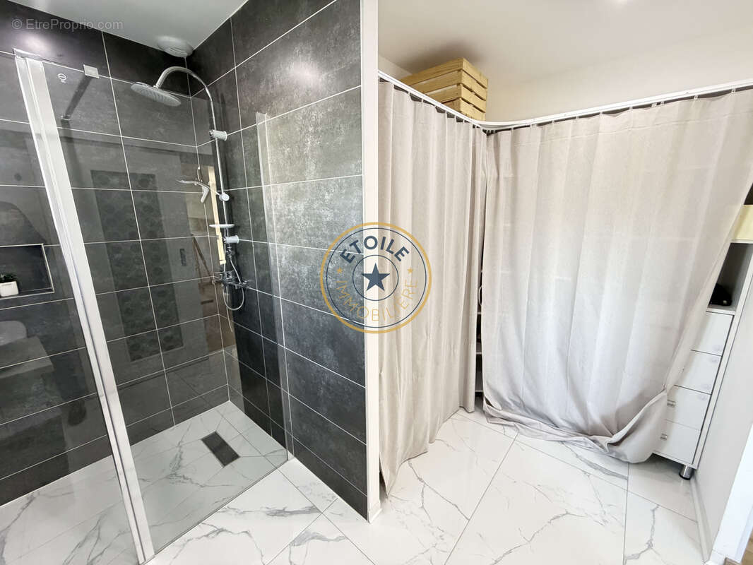 Montreuil-Juigné : maison T5 avec piscine à vendre - photo 12