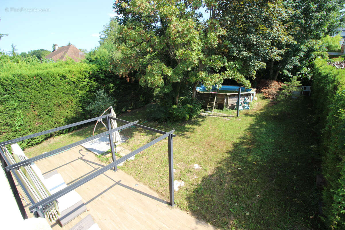 Maison à MANDRES-LES-ROSES