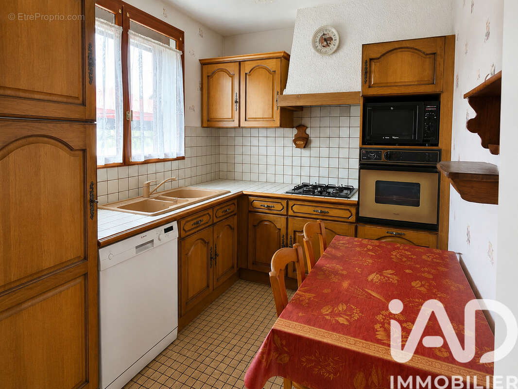 Photo 3 - Maison à SAINT-ETIENNE-DU-ROUVRAY