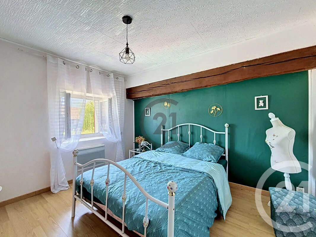 Maison 196 m² à Cerneux  - photo 12