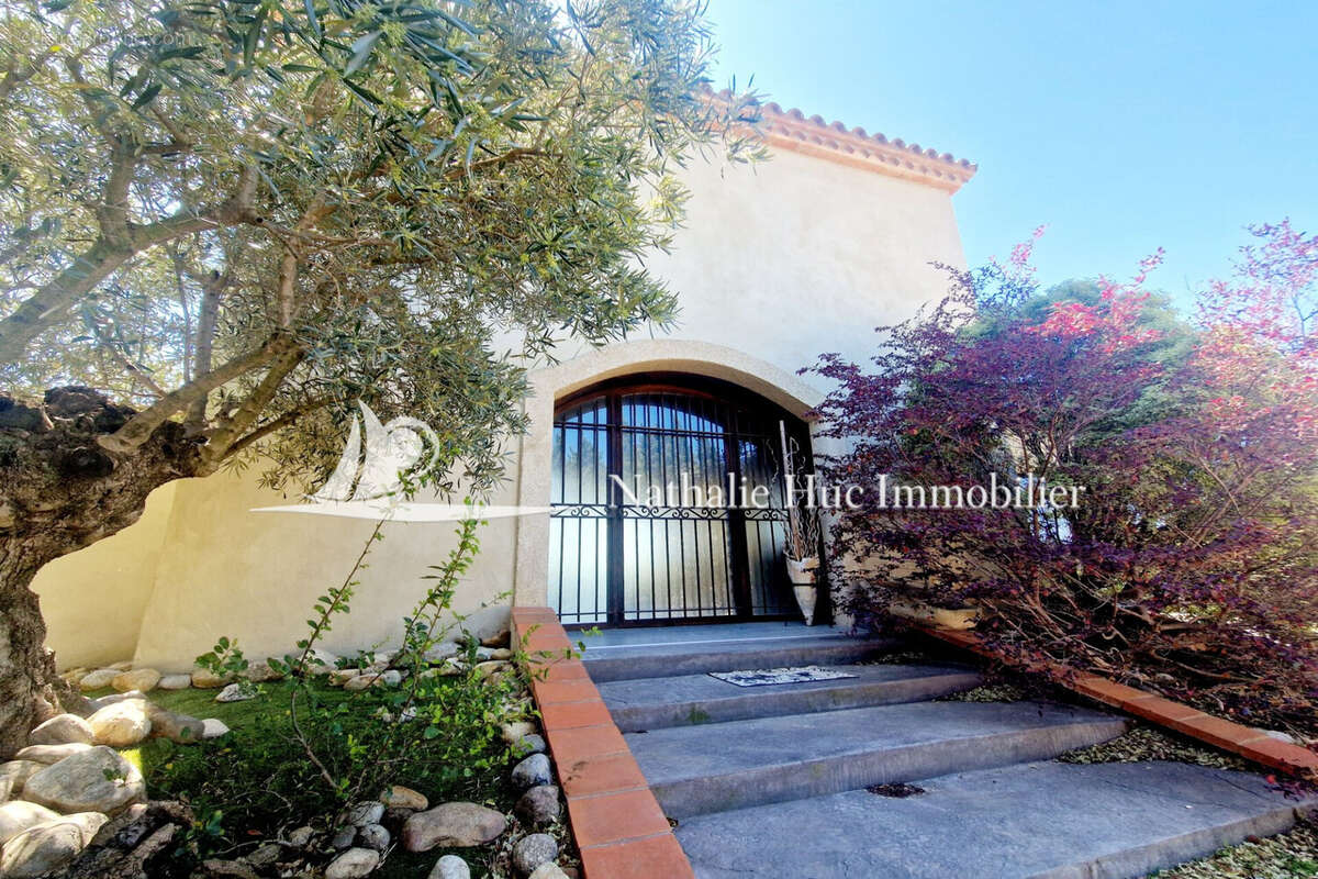 Maison à SAINT-FELIU-D&#039;AVALL