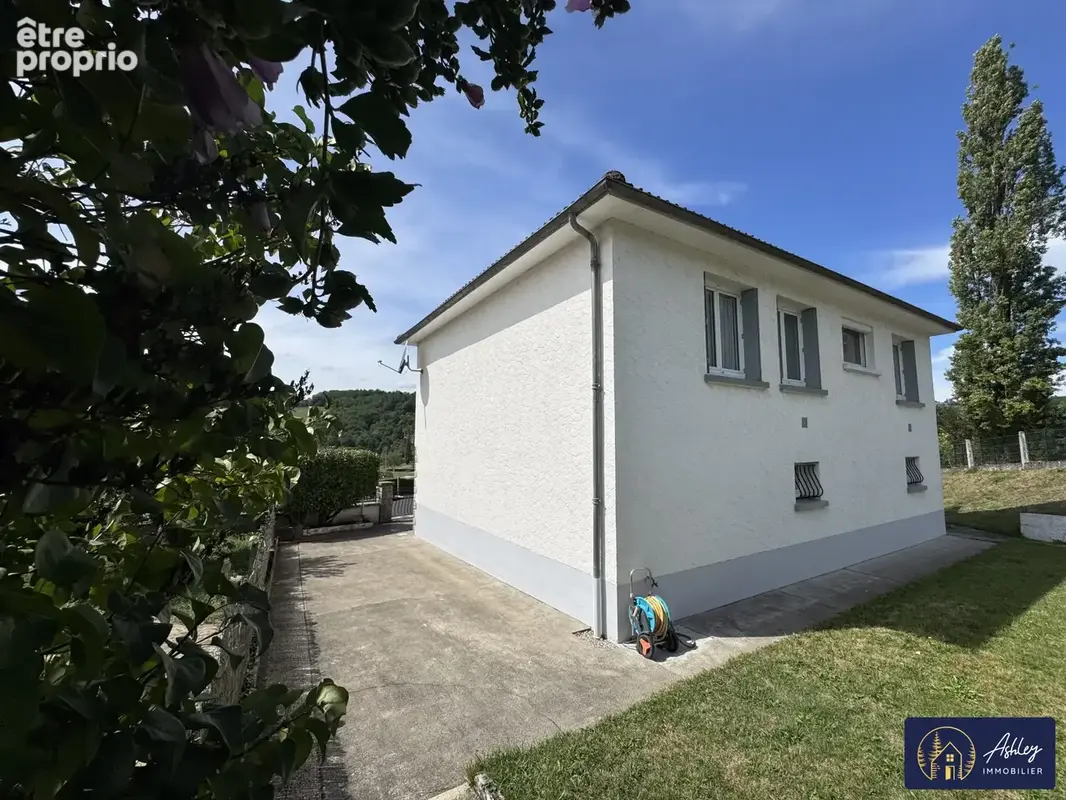 Maison à vendre 5 pièces YDES