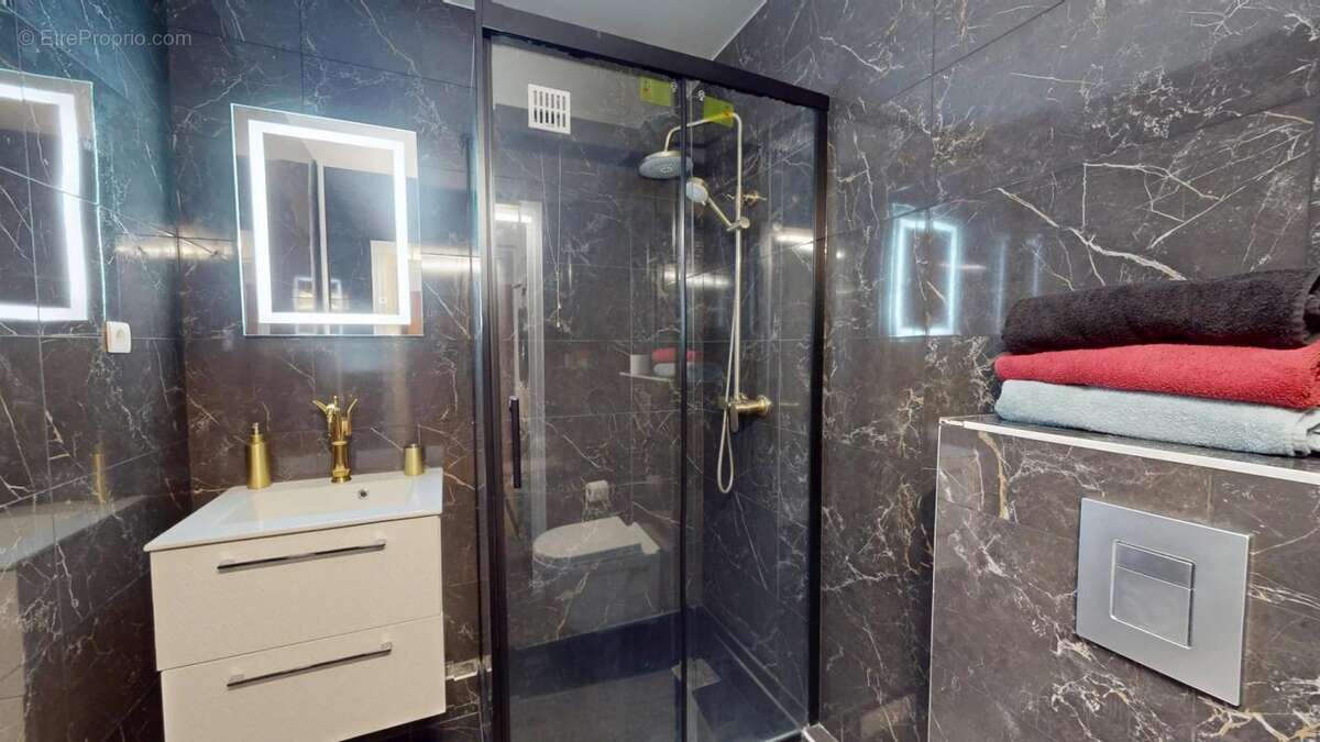 Appartement à VERSAILLES