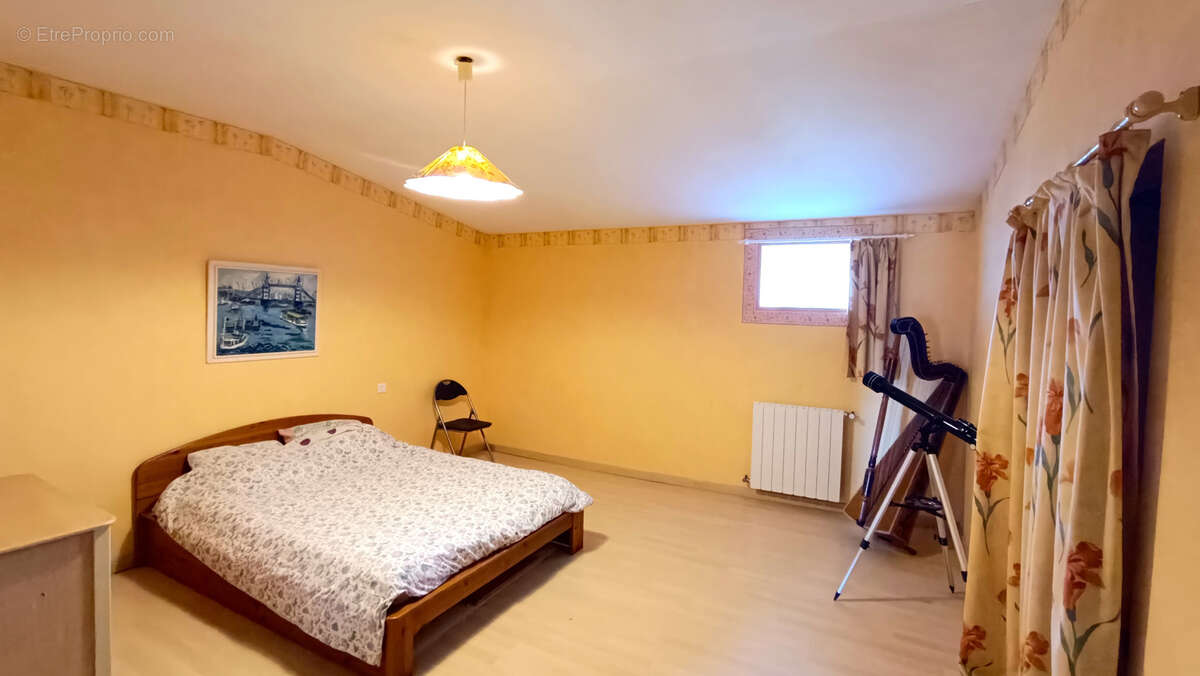 Maison à VILLARS-EN-PONS