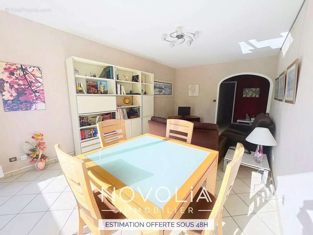 Appartement à LYON-8E