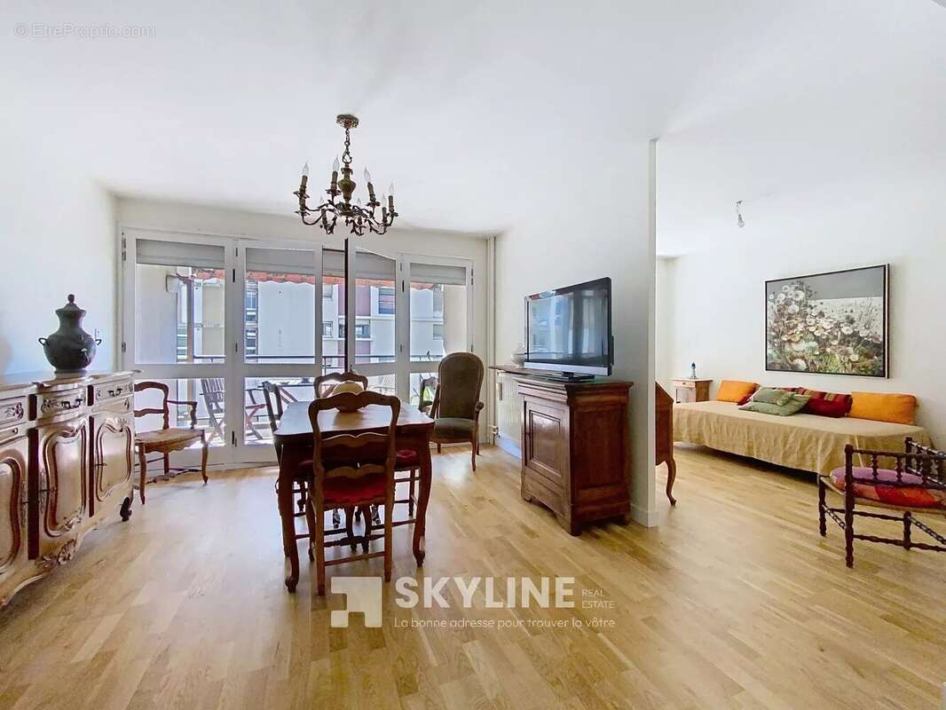 Appartement à MARSEILLE-3E