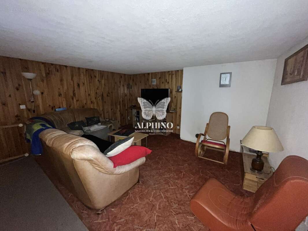 Maison à SAINTE-MARIE-DE-VAUX