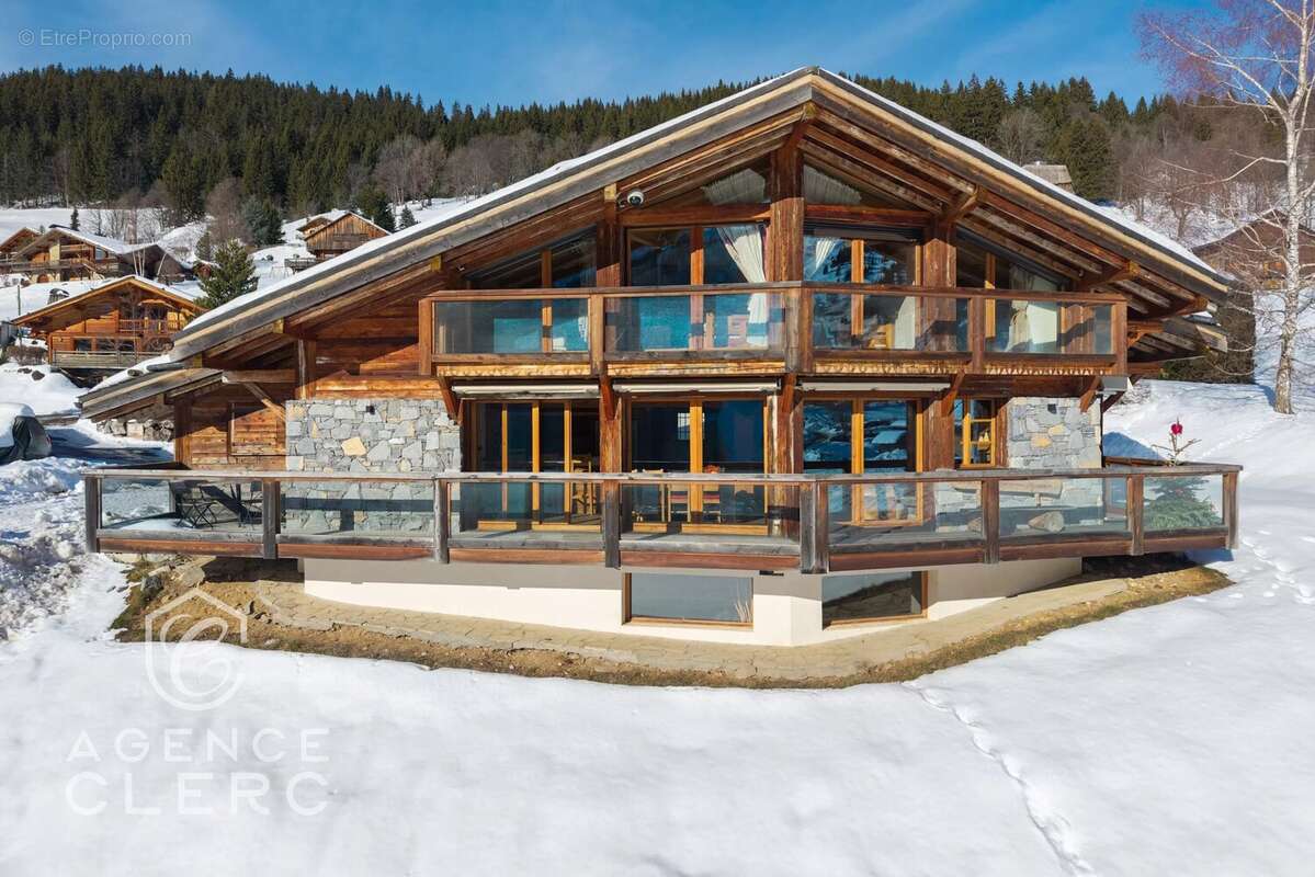 Maison à LA CLUSAZ