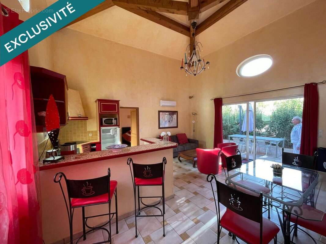 Photo 6 - Maison à ROQUEBRUNE-SUR-ARGENS