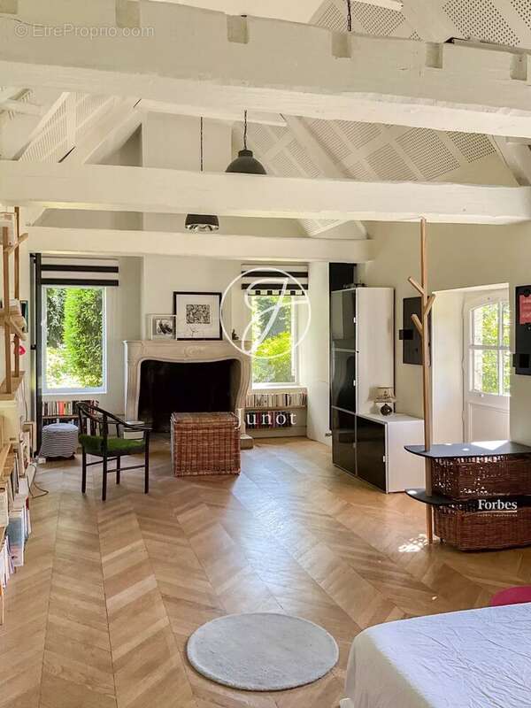 Maison à CROIX