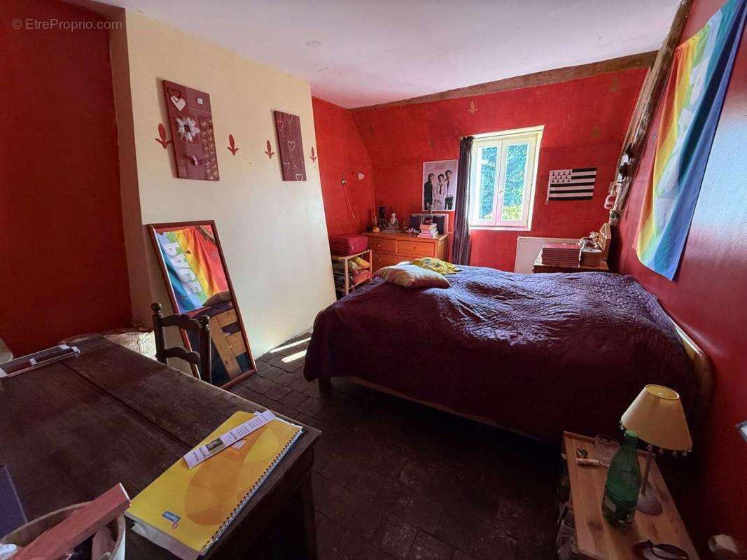 Maison à CONDE-SUR-HUISNE