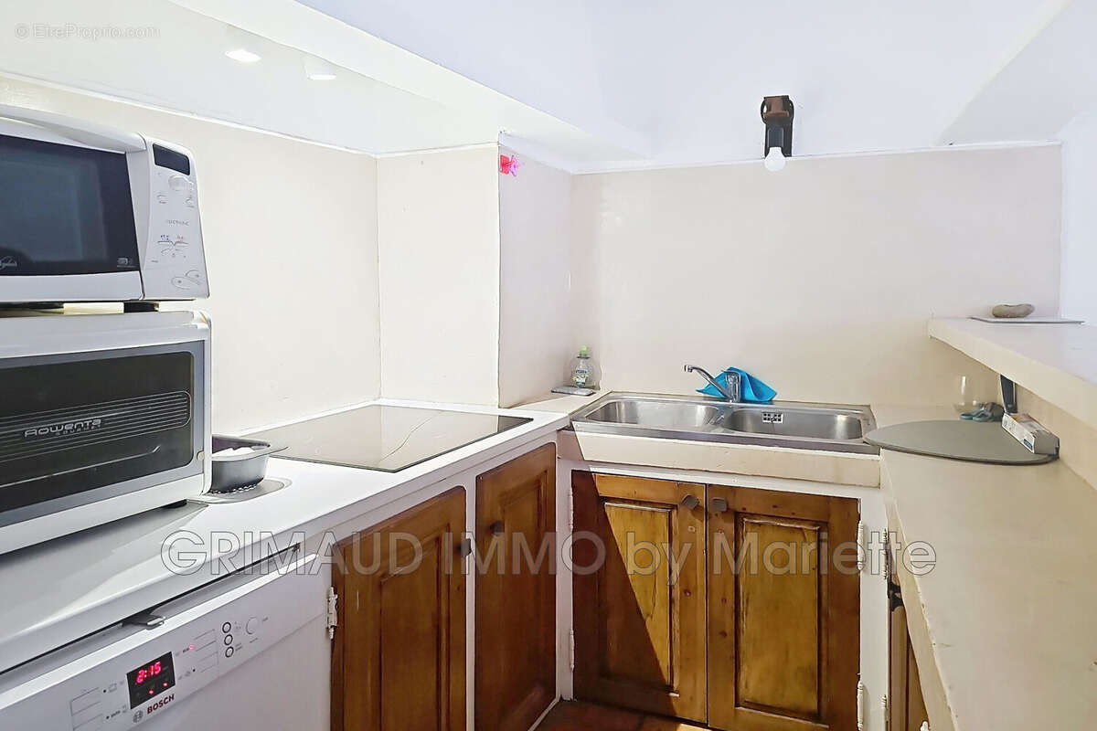 Appartement à GRIMAUD