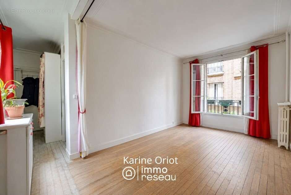 Appartement à PARIS-17E