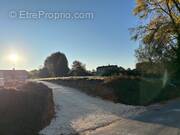 Terrain à SAINT-SULPICE-ET-CAMEYRAC