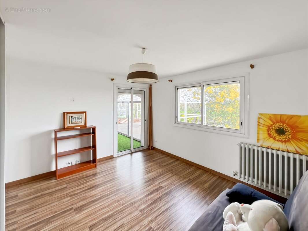 Maison à LA SALVETAT-SAINT-GILLES