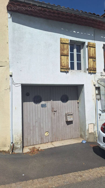 Maison à PONT-DU-CHATEAU