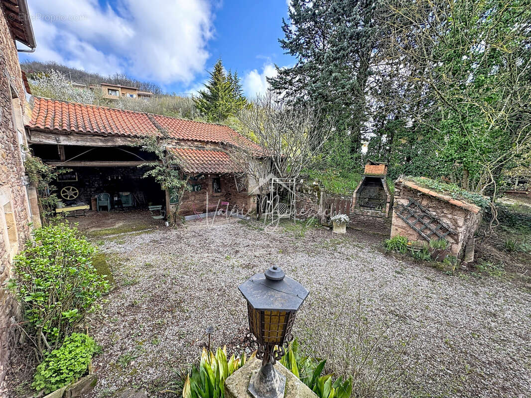 Maison à VABRES-L'ABBAYE