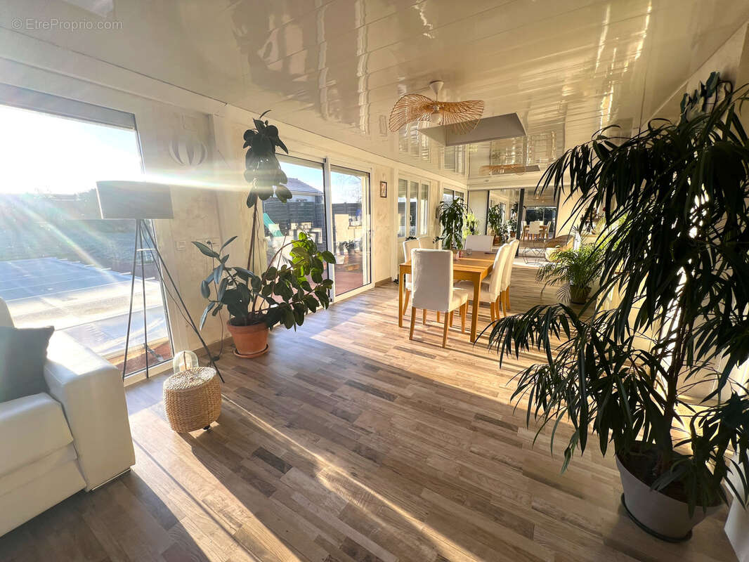 Maison à SAINT-MASMES