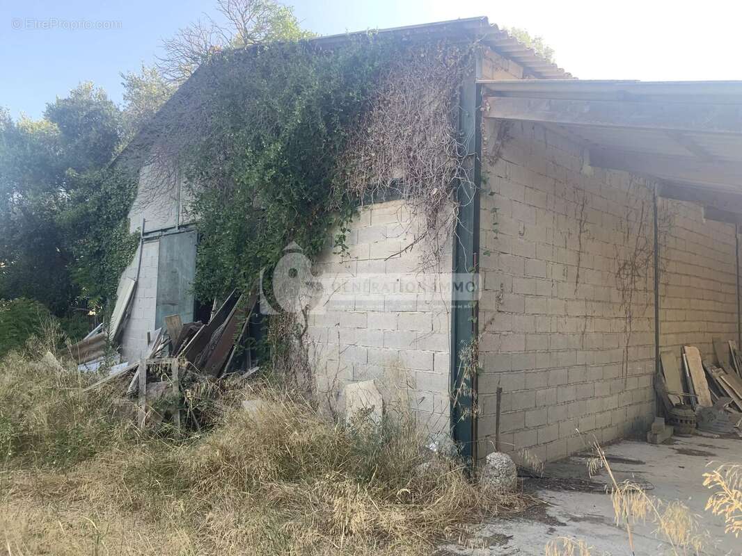 HANGAR à vendre sur Arles - photo 7