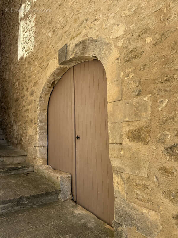 Maison à MENERBES