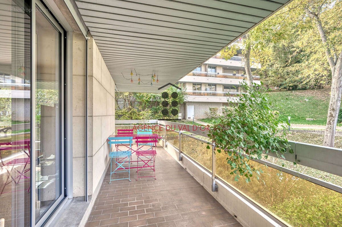 Appartement à BOUGIVAL