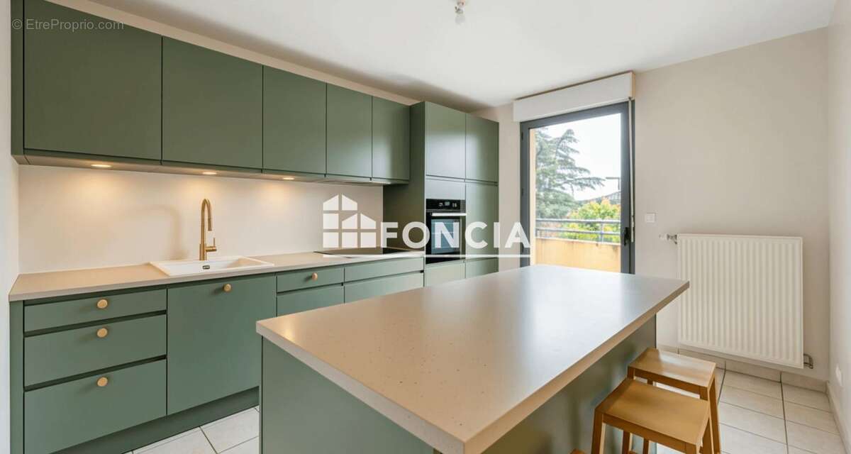 Appartement à MORANCE