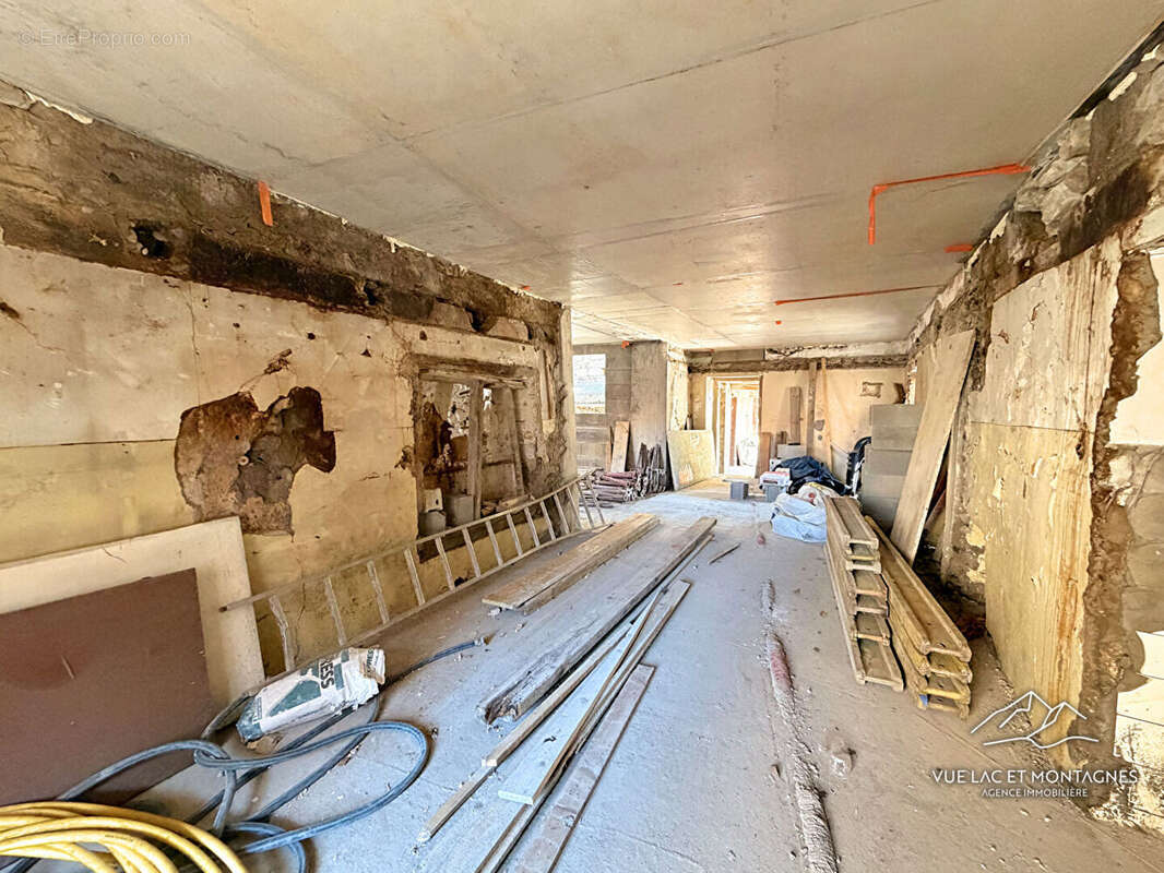 Maison de village à rénover en 2 appartements - Allinges 74200 - photo 5
