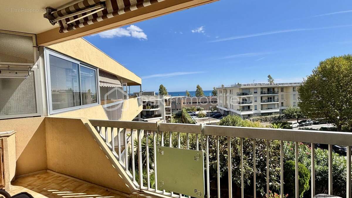 Appartement à VILLENEUVE-LOUBET