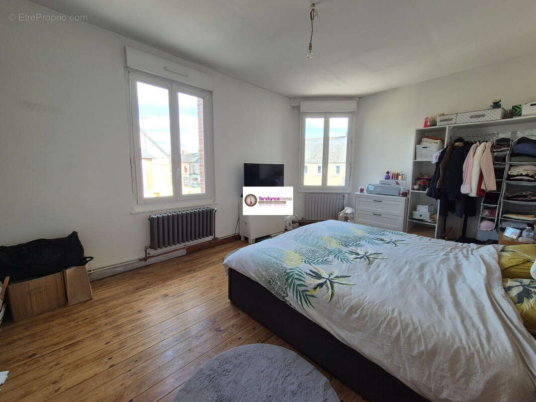 Maison à LE MELE-SUR-SARTHE