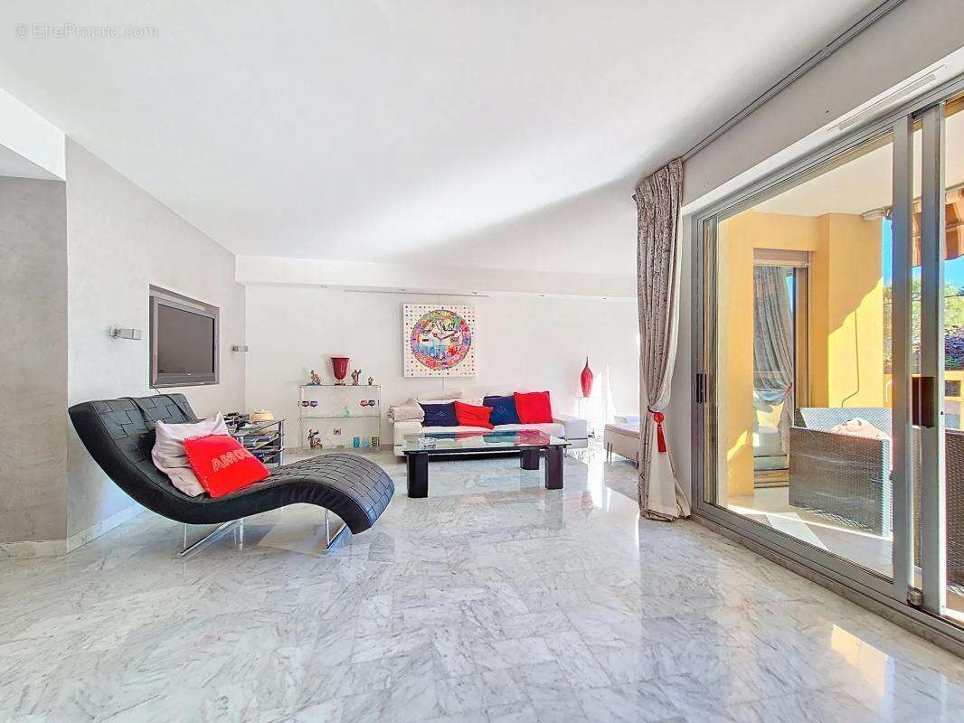 Appartement à CAGNES-SUR-MER