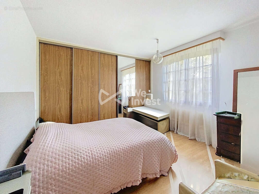 Maison à SAINT-JEAN-DE-VEDAS