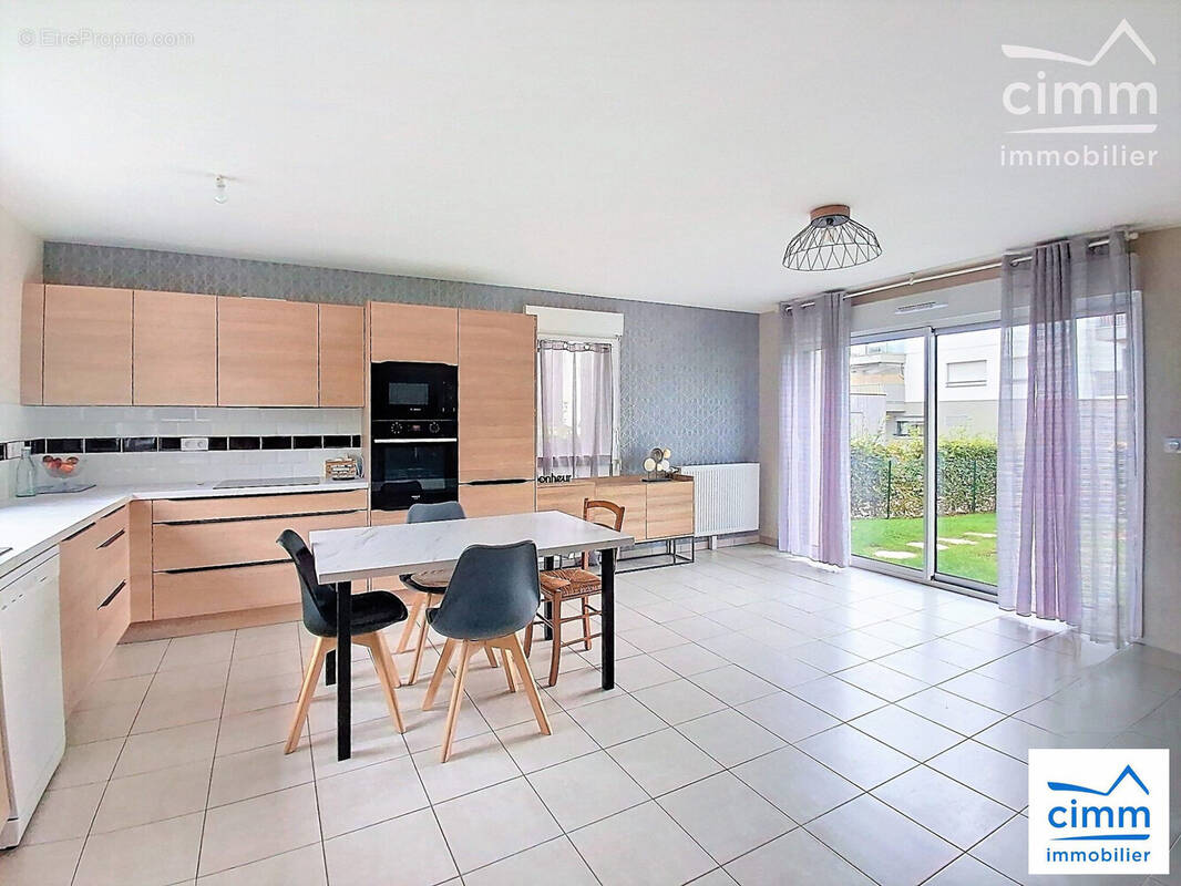 Maison à NOYAL-CHATILLON-SUR-SEICHE