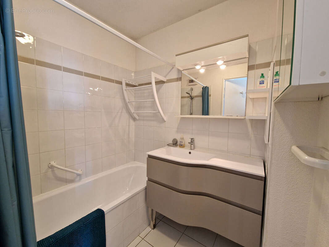 Appartement à VAUX-SUR-MER