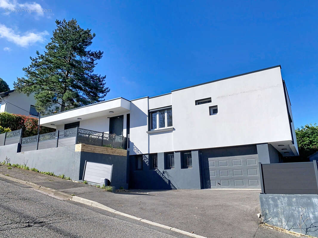 Maison à SAINT-ETIENNE