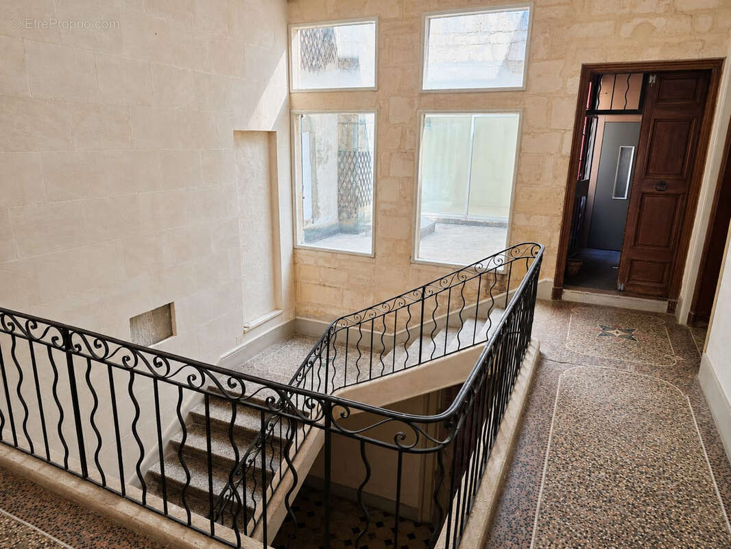 Une demeure historique au cœur d'Arles   Plus de 600 m2 pour un projet d'exception - photo 9