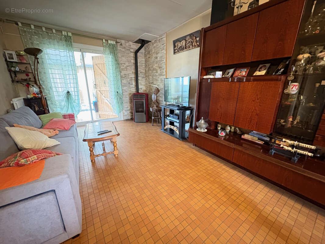 Maison à FROUZINS
