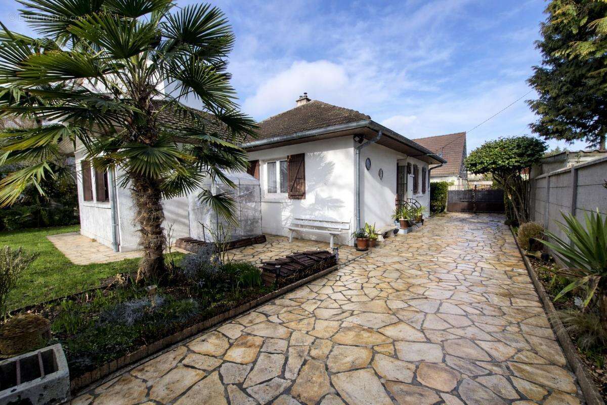 Maison à JUVISY-SUR-ORGE