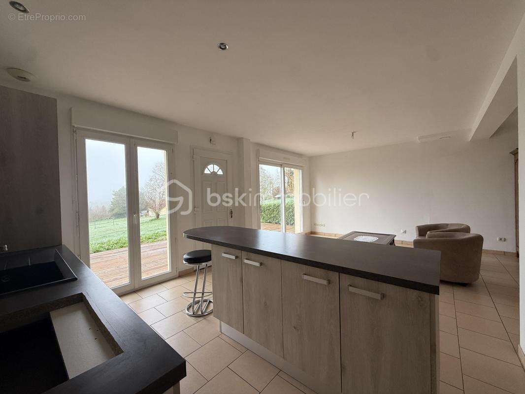 Maison à PONT-L'EVEQUE