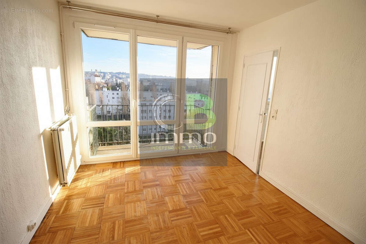 Appartement à CHAMPIGNY-SUR-MARNE
