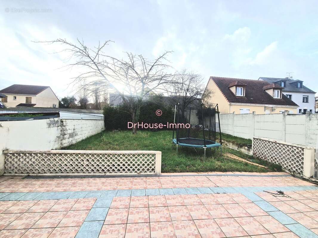 Maison à BONNEUIL-SUR-MARNE